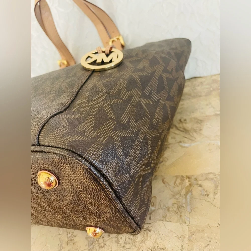 MICHAEL KORS brown logo large Voyager crossgrain leather tote shoulder bag - Picture 7 of 10